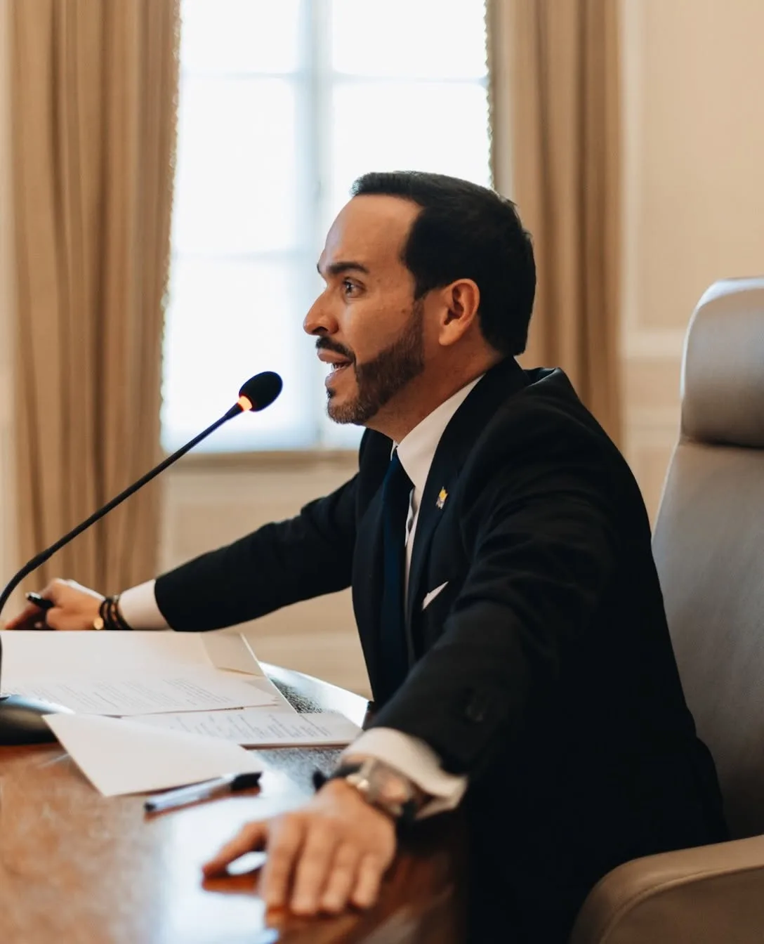Reforma tributaria y ley fiscal: diferencias entre las propuestas de Petro y De la Espriella