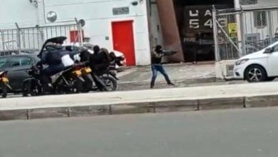 al menos 20 ladrones con fusiles intentaron atracar bodega de oro en Medellín