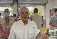 Uribe política mancuso - Álvaro Uribe