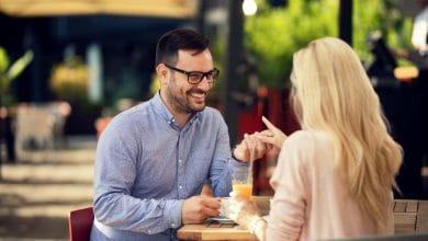 Primera cita / autoabandono / relaciones duraderas - Los 8 alimentos que nunca debes comer en una primera cita / hombres /