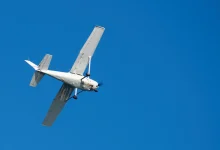 avioneta sobrevuela el aire guaviare