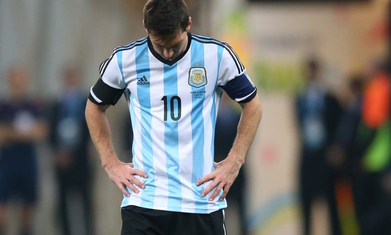 Lionel Messi durante el partido de semifinales de la Copa Mundial 2014 entre Holanda y Argentina