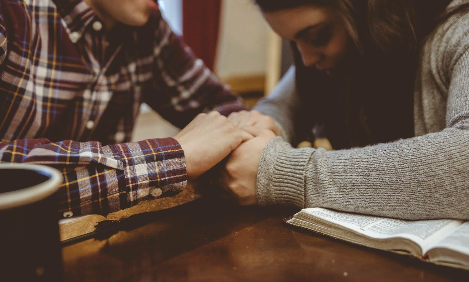 Ayuno / banderas rojas / pareja / terapia de pareja / inseguridad en el amor / invalidación emocional