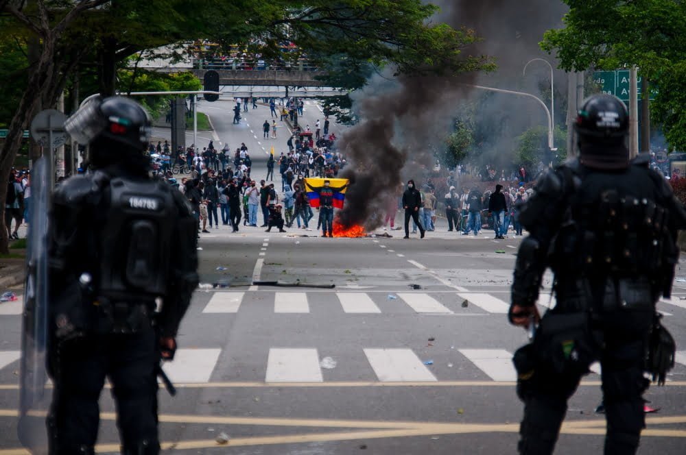 Marcha en el marco del paro nacional, contra la reforma tributaria propuesta por el presidente Iván Duque / coronel