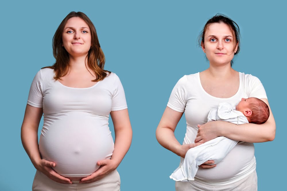 Sonrisa feliz sobre la mujer embarazada antes de dar a luz con un vientre y después con un bebé en los brazos / dar a luz