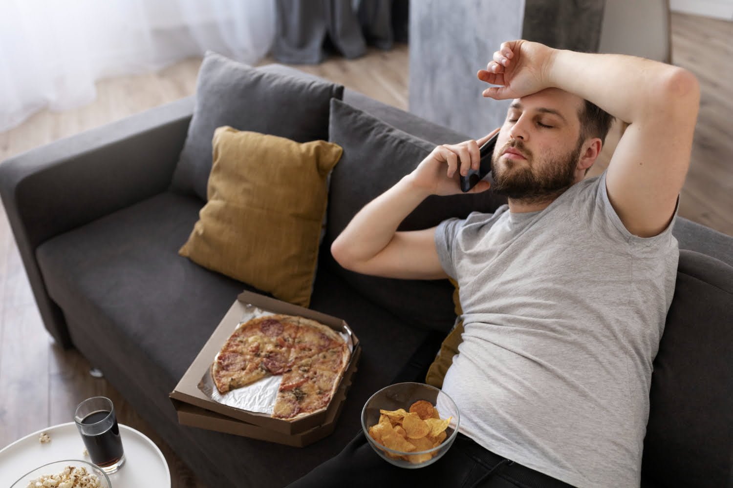 ¿Por Qué Nos Da Sueño Después De Comer?