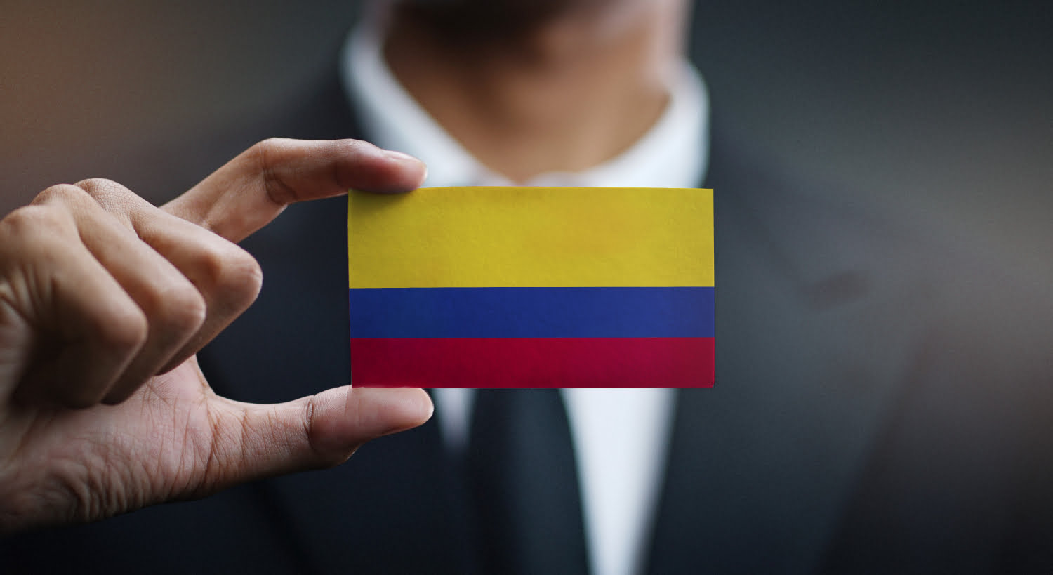 ¿Cómo solicitar la nacionalidad colombiana? Estos son los requisitos / Así puede obtener la nacionalidad colombiana por adopción