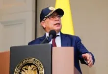 gustavo petro día cívico presidente / chuzadas copa américa / día cívico HEZBOLLAH