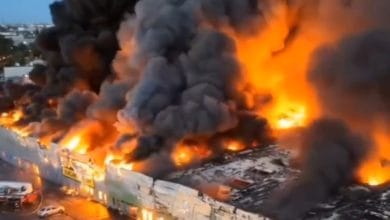 Impactante video: Incendio en Polonia consumió un centro comercial