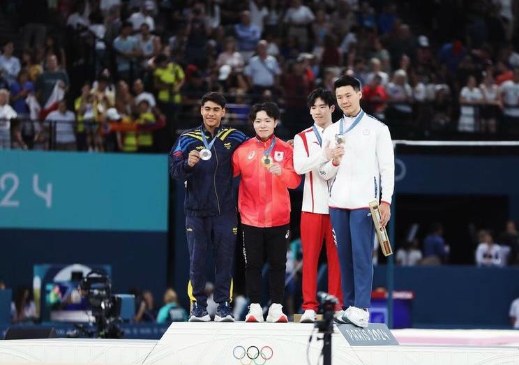 Olímpicos de París: ¿Por qué Ángel Barajas no ganó oro si obtuvo el mismo puntaje del primero?