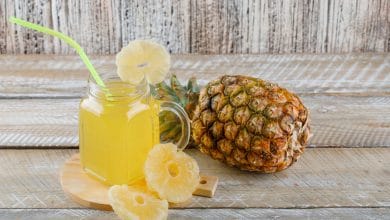 Beneficios sorprendentes de beber agua de piña en ayunas todos los días