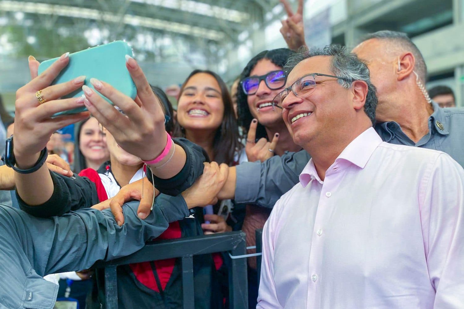 "El país no se dejará bloquear": Petro sobre paro de transportistas