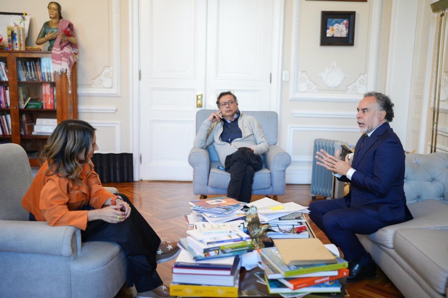 La polémica foto de Petro, Benedetti y Laura Sarabia